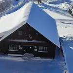 Family - Dachstein View Daire
