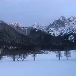 Daire Family - Dachstein View