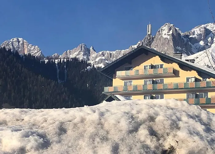 Family - Dachstein View
